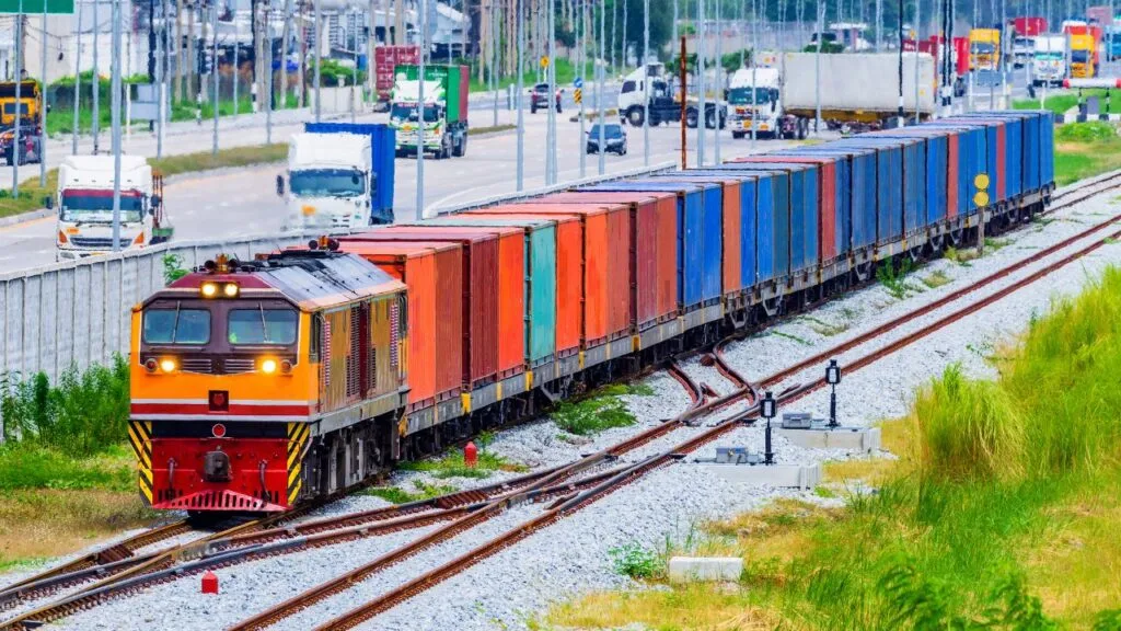 Express freight combined with Rail freight. - DFH global Logistics 