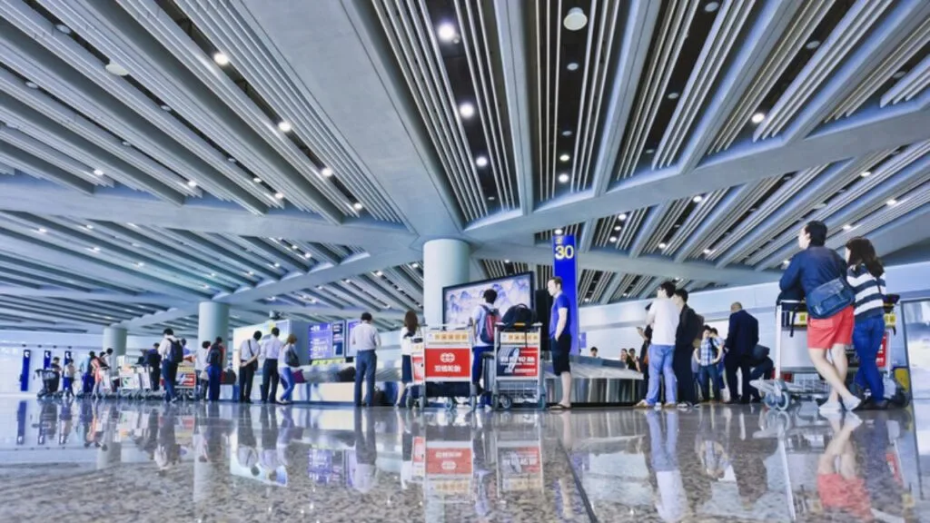 Main airports from China to the Netherlands.