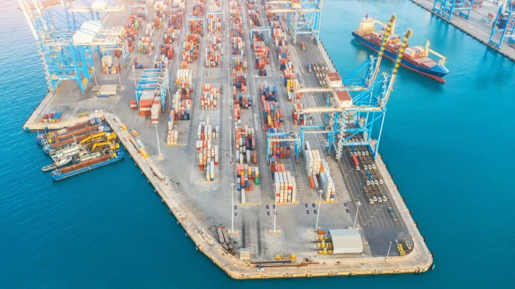 What are the Major Commercial Shipping Routes for Global Trade