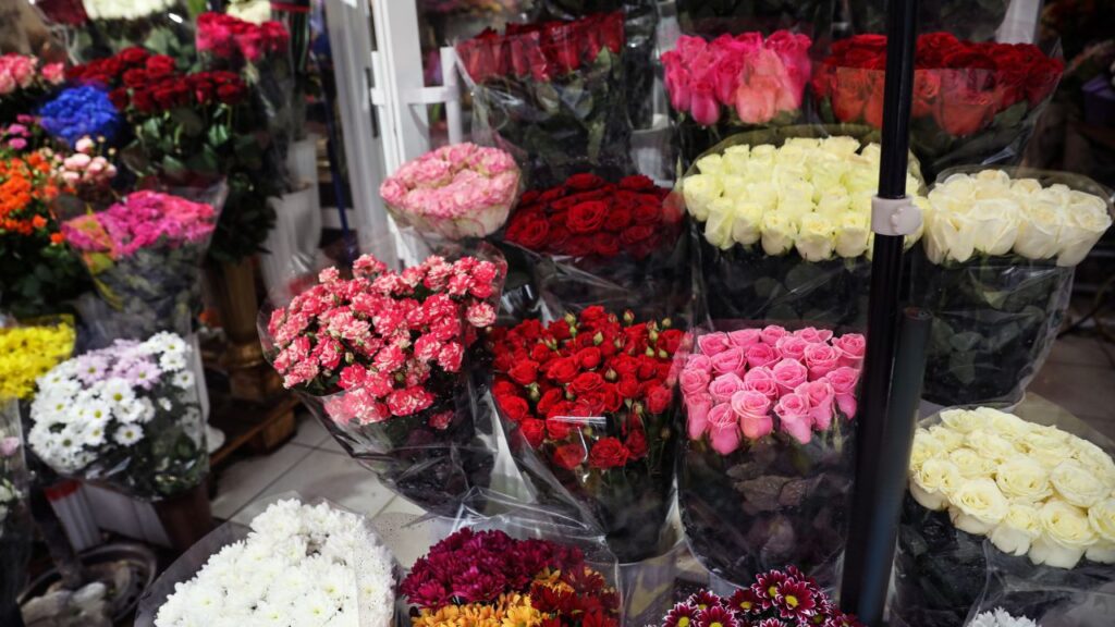 Things You Should Know About the China Artificial Flower Wholesale Market Manufacturers